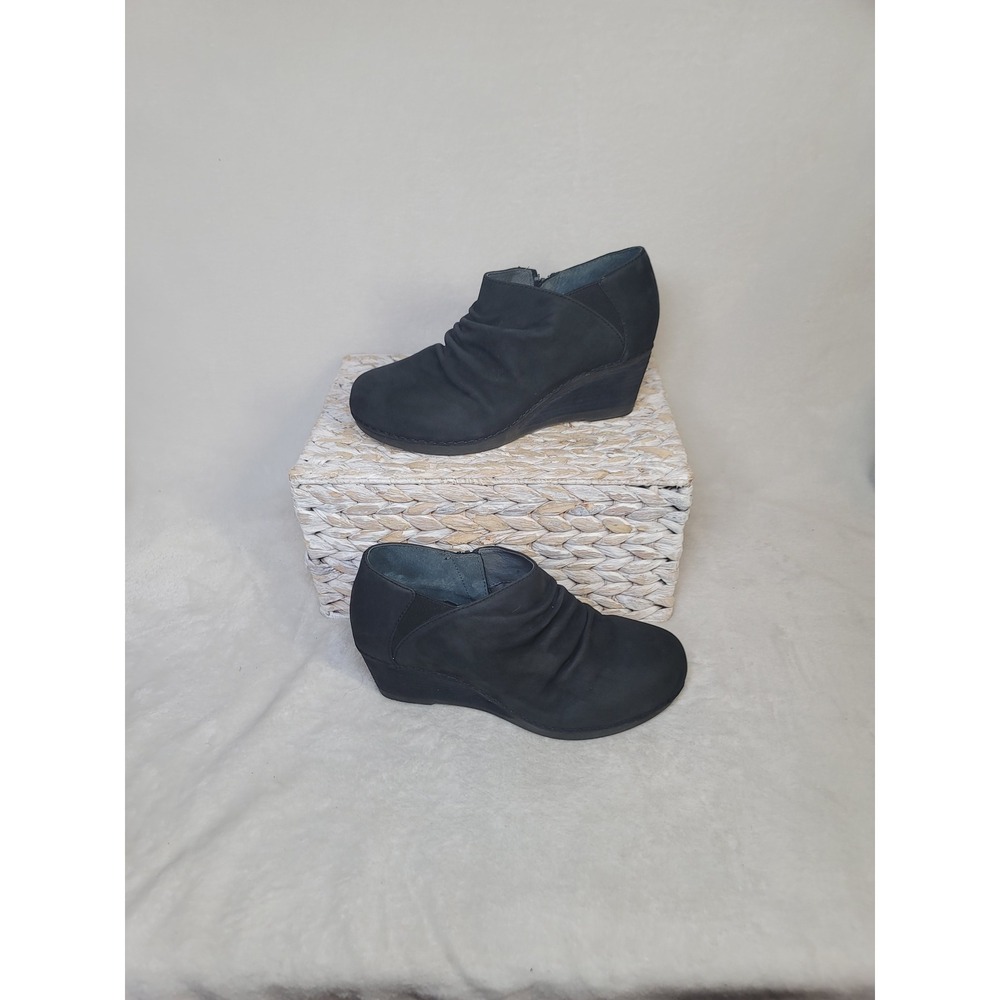 Dansko‎ Sheena Y2K Whimsigoth Wedge Booties Black Suede Comfy Size 7 Going Out